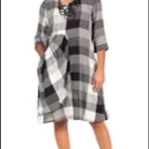 Black and White Checked MIDI.